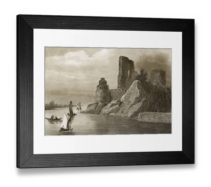 Framed Print : Dunglass Castle, eine Burgruine aus dem 14 Framed Print : Dunglass Castle, eine Burgruine aus dem 14