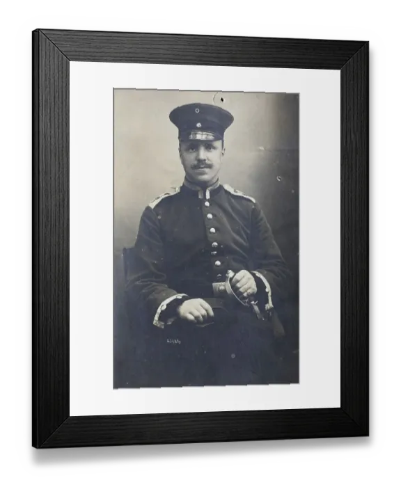 Framed Print : Man, visit format, Carte de Visite