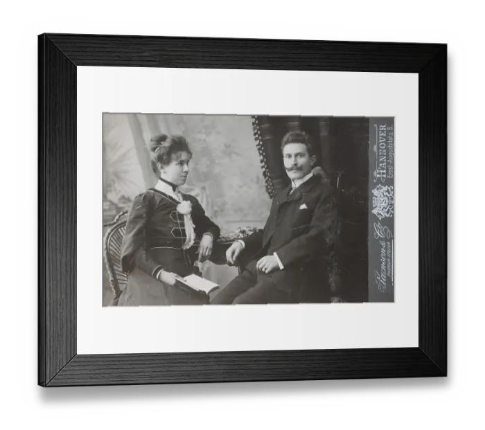 Framed Print : Couple, elegant couple, visiting format Framed Print : Couple, elegant couple, visiting format