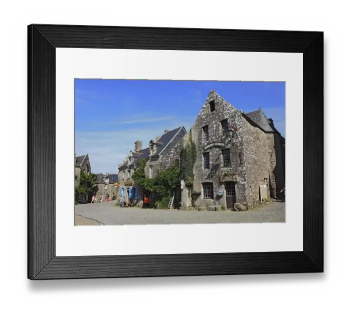 Framed Print : Houses in the medieval village of Locronan