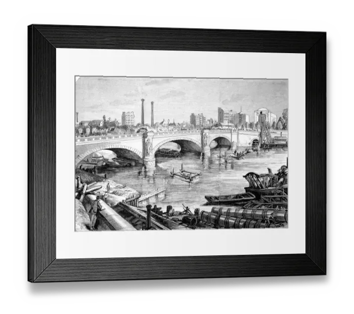 Framed Print : Work in front of the Pont de l'Alma to lay the sewage pipe at the bottom of the Seine