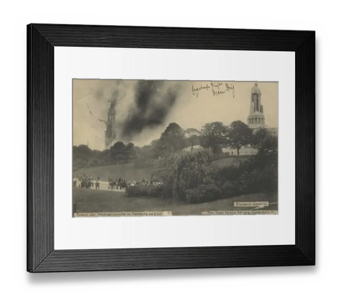 Framed Print : Fire of the Michaeliskirche in Hamburg Framed Print : Fire of the Michaeliskirche in Hamburg