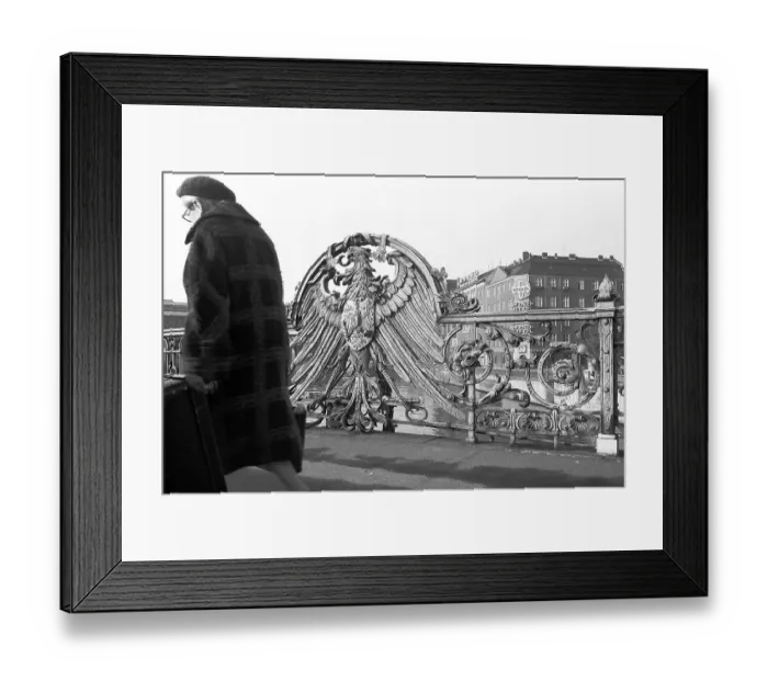 Framed Print : 198210080004 08.10.1982, East Berlin