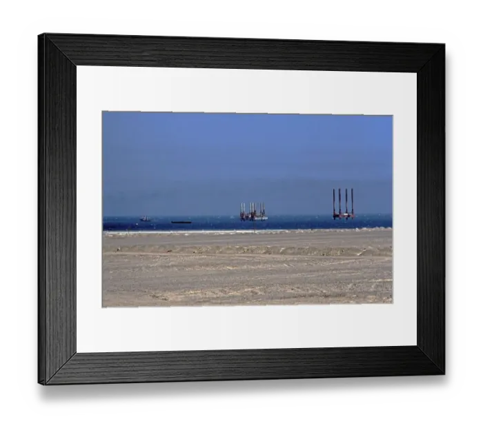 Framed Print : Oil drilling platform near the Sinai Peninsula, Red Sea, Egypt, September 1989, vintage, retro, old, historical, Africa Framed Print : Oil drilling platform near the Sinai Peninsula, Red Sea, Egypt, September 1989, vintage, retro, old, historical, Africa