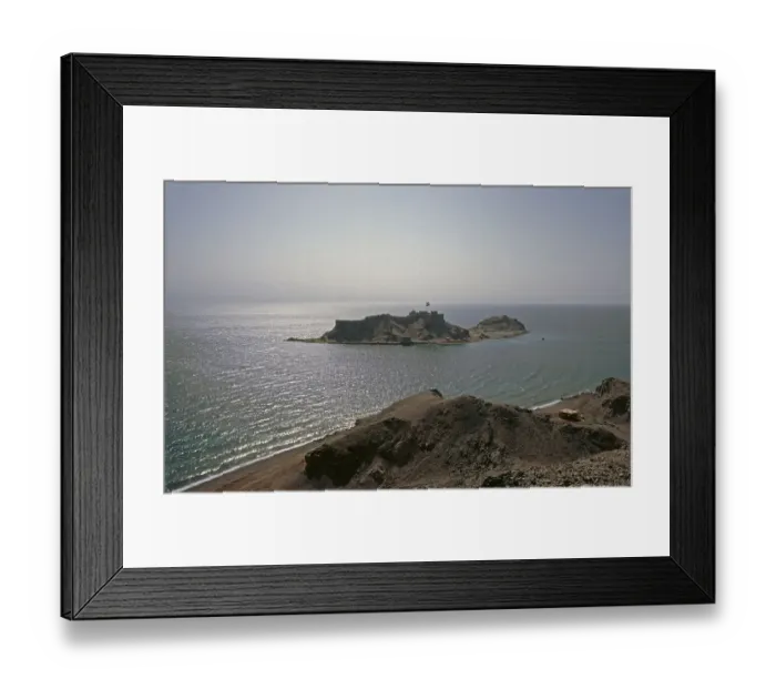 Framed Print : Pharaoh's Island, Coral Island, Crusader Citadel, Gulf of Aqaba, Sinai Peninsula, Egypt, September 1989, vintage, retro, old, historical, Africa Framed Print : Pharaoh's Island, Coral Island, Crusader Citadel, Gulf of Aqaba, Sinai Peninsula, Egypt, September 1989, vintage, retro, old, historical, Africa