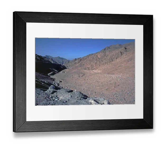 Framed Print : Sharia Pass, Sharm El Sheikh lies to the south, behind barbed wire there are still mines, Sinai Peninsula, Egypt, September 1989, vintage, retro, old, historical, Africa Framed Print : Sharia Pass, Sharm El Sheikh lies to the south, behind barbed wire there are still mines, Sinai Peninsula, Egypt, September 1989, vintage, retro, old, historical, Africa