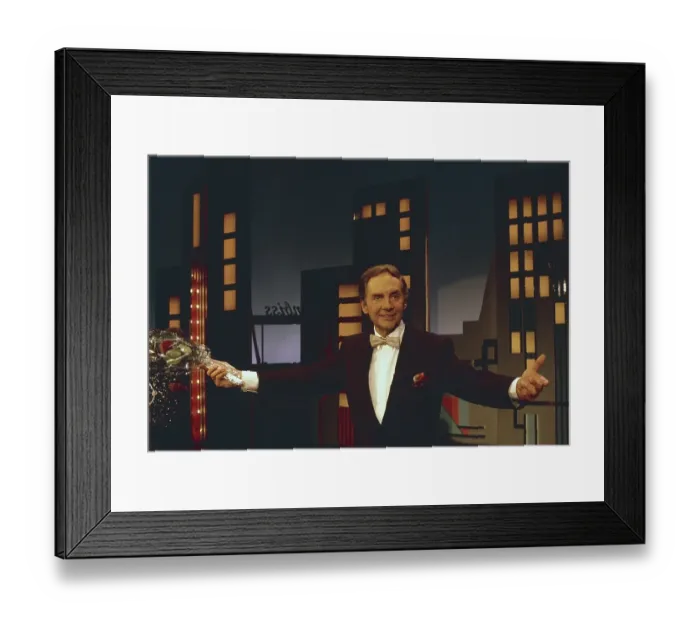 Framed Print : 17.04.1988, Hamburg, Performance Harald Juhnke, NDR-Talk-Show, Hamburg, Hamburg, Germany, Europe