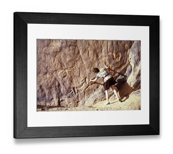Framed Print : Prehistoric rock carvings, near Djanet, Algeria, North Africa 1973 Tassili N'Ajjer National Park, Africa