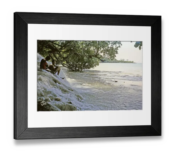 Framed Print : Two women sitting in the water at the famous waterfall of Dunn's River Falls, Ocho Rios, Jamaica, 1970, Central America Framed Print : Two women sitting in the water at the famous waterfall of Dunn's River Falls, Ocho Rios, Jamaica, 1970, Central America