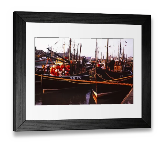 Framed Print : Scottish herring boats in Great Yarmouth, Norfolk, England 1964