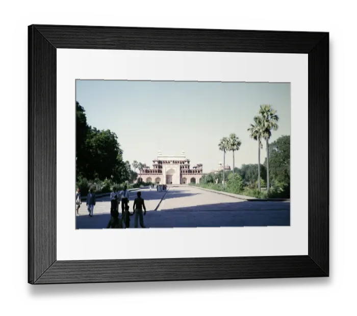 Framed Print : Grabmal von Akbar dem Grossen, Agra, Uttar Pradesh, Indien, im Jahr 1964