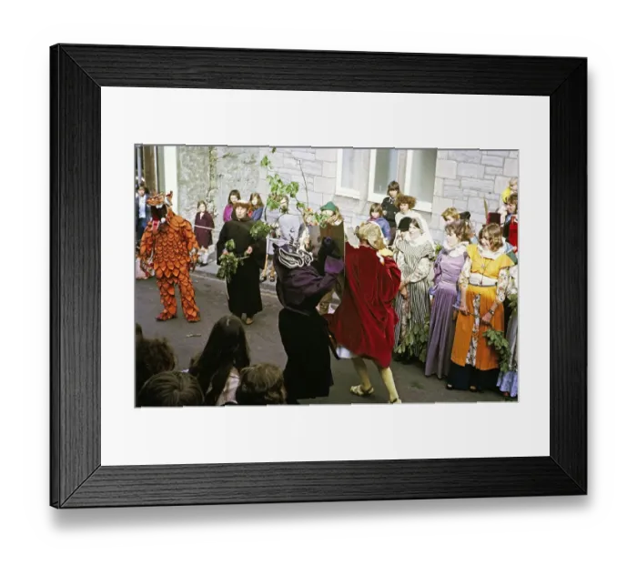 Framed Print : Flora Day, Hal-al-Tow Zeremonie, Helston, Cornwall, England, UK 1973 Framed Print : Flora Day, Hal-al-Tow Zeremonie, Helston, Cornwall, England, UK 1973