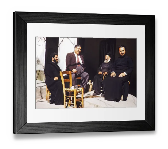 Framed Print : Moenche sitzen mit einem anderen Mann vor dem Kloster Panagia Machairas, Lazanias, Zypern, 1963