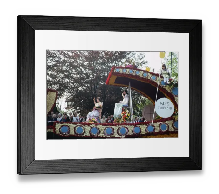 Framed Print : Spalding Blumenkorso, Spalding, Lincolnshire, England, UK Mai 1976 Framed Print : Spalding Blumenkorso, Spalding, Lincolnshire, England, UK Mai 1976