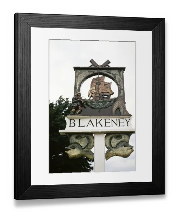 Framed Print : Dorfschild, Blakeney, Norfolk, England, UK, Juli 1970