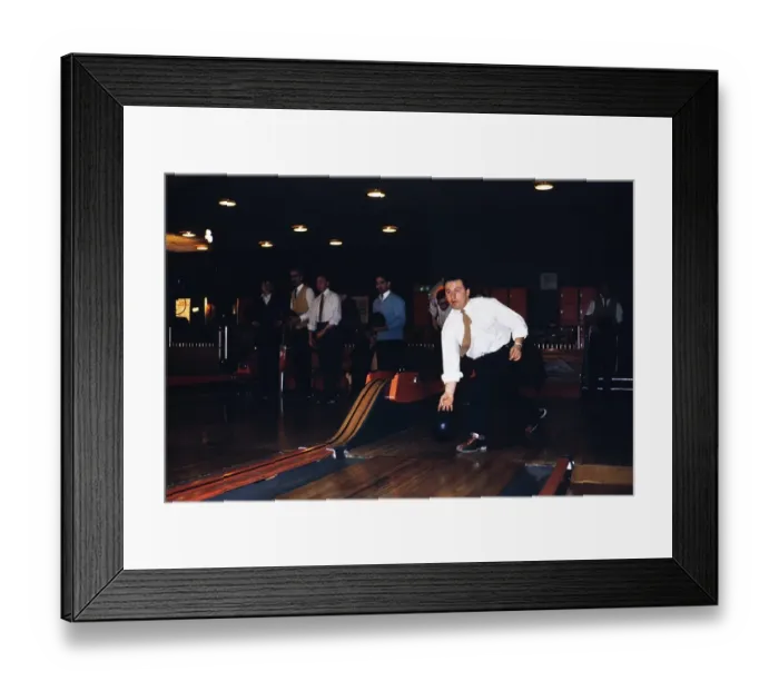 Framed Print : Ten-Pin-Bowling fuer Maenner, England, UK 1962