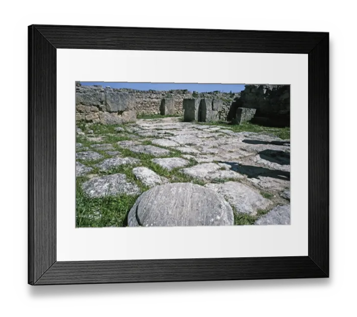 Framed Print : Prehistoric archaeological site in Ugarit, Syria, 1998 Reception room of the palace, Asia Framed Print : Prehistoric archaeological site in Ugarit, Syria, 1998 Reception room of the palace, Asia