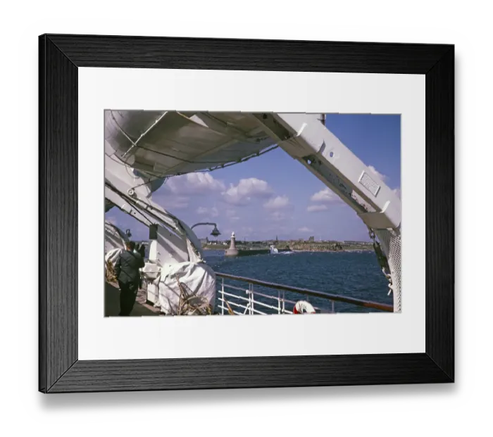 Framed Print : TS Leda, Faehrschiff von Bergen nach Newcastle, passiert Tynemouth Priory nach der Ueberfahrt ueber die Nordsee nach Grossbritannien 1966 1966