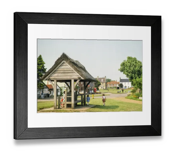 Framed Print : Unterstand auf dem Dorfanger, Walberswick, Suffolk, England, UK Framed Print : Unterstand auf dem Dorfanger, Walberswick, Suffolk, England, UK