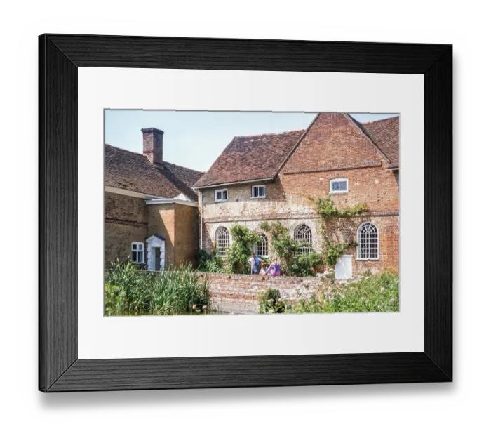 Framed Print : Flatford Mill, Suffolk, England, Grossbritannien Juky 1976 Framed Print : Flatford Mill, Suffolk, England, Grossbritannien Juky 1976