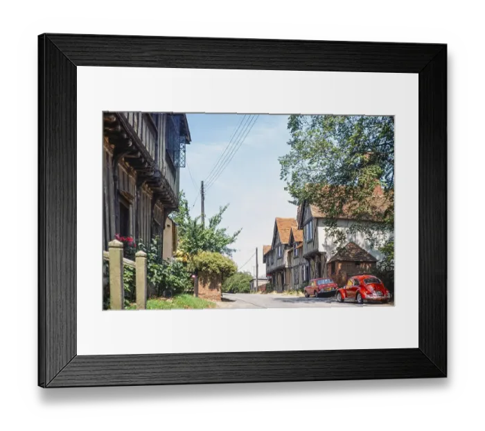 Framed Print : Historische Fachwerkhaeuser roter VW-Kaefer Volkswagen Auto auf der Strasse, Stoke by Nayland, Suffolk, England, Juli 1976 Framed Print : Historische Fachwerkhaeuser roter VW-Kaefer Volkswagen Auto auf der Strasse, Stoke by Nayland, Suffolk, England, Juli 1976