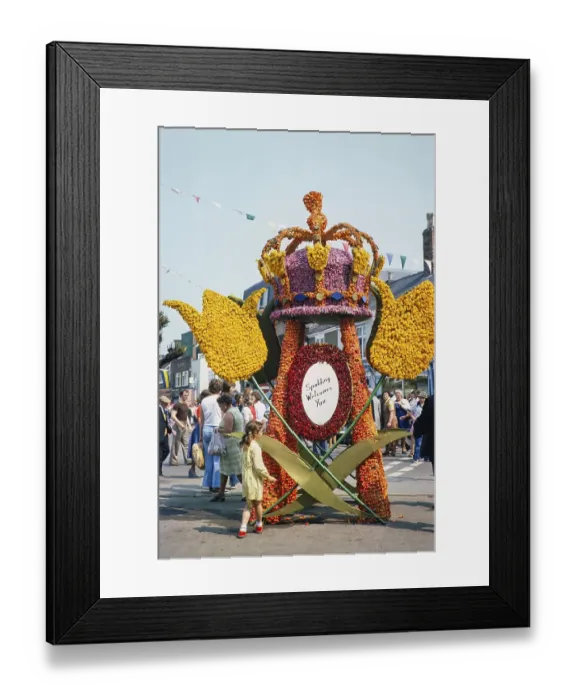 Framed Print : Spalding Blumenkorso, Spalding, Lincolnshire, England, UK Mai 1976 Framed Print : Spalding Blumenkorso, Spalding, Lincolnshire, England, UK Mai 1976