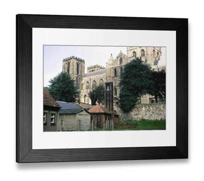 Framed Print : Kathedralkirche von Ripon, Ripon, North Yorkshire, England, UK 12. August 1972