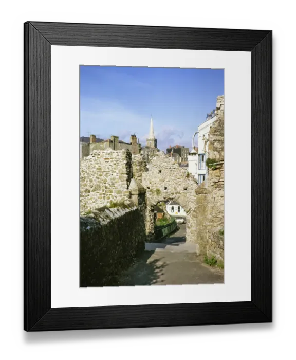 Framed Print : Tenby, Pembrokeshire, Wales, Grossbritannien Mai 1970