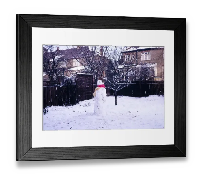 Framed Print : Snowman in a suburban garden, Ilford, Essex, England, winter 1962 Framed Print : Snowman in a suburban garden, Ilford, Essex, England, winter 1962