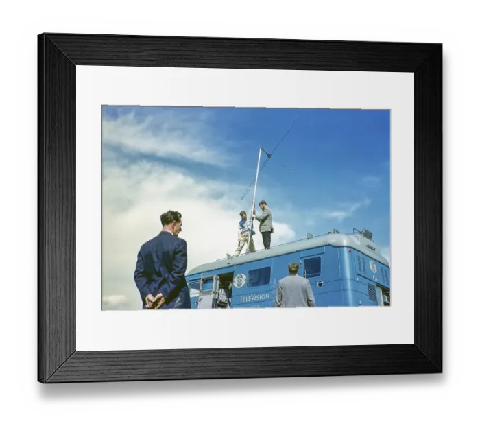 Framed Print : ATV television station ITV outside the OB van, mounting of the television aerial on the roof of the van, Great Britain 1960s