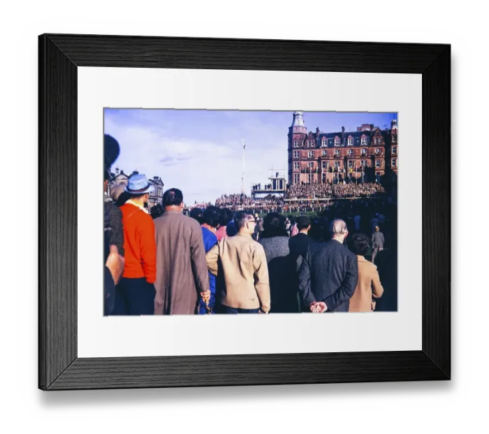 Framed Print : Large crowd at the 18th hole of the St Andrews golf course, Scotland 1967