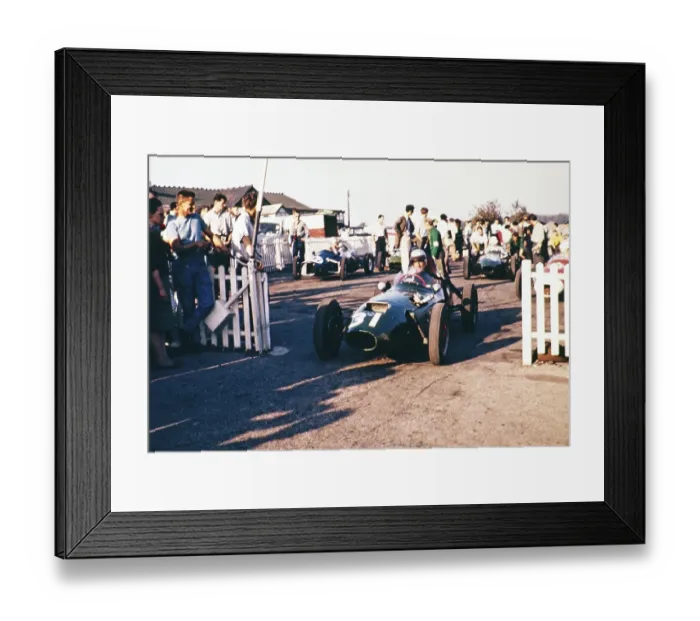 Framed Print : Bill de Selincourt, Brands Hatch, Elva 100 BMC Formula Junior racing car, Fitzwilliam Racing Team 4 October 1959 Framed Print : Bill de Selincourt, Brands Hatch, Elva 100 BMC Formula Junior racing car, Fitzwilliam Racing Team 4 October 1959