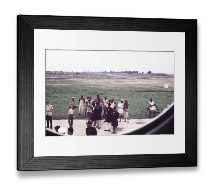 Framed Print : Ground staff and curious locals through the aeroplane window at Delhi airport, India, Asia, early 1960s, Asia