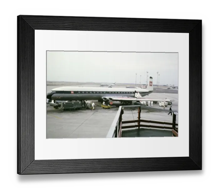Framed Print : BEA British European Airways aircraft G APMC, De Havilland D.H. 106 Comet 4B aeroplane, 1964 Framed Print : BEA British European Airways aircraft G APMC, De Havilland D.H. 106 Comet 4B aeroplane, 1964