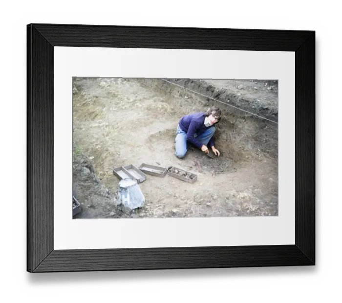 Framed Print : Archaeological excavation of a Neolithic causewayed enclosure, Great Wilbrahim, Cambridgeshire, England, UK 1976, titled small feature