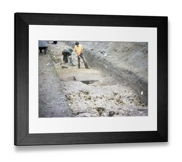 Framed Print : Archaeological excavation of a Neolithic causewayed enclosure, Great Wilbrahim, Cambridgeshire, England, UK 1976 Framed Print : Archaeological excavation of a Neolithic causewayed enclosure, Great Wilbrahim, Cambridgeshire, England, UK 1976