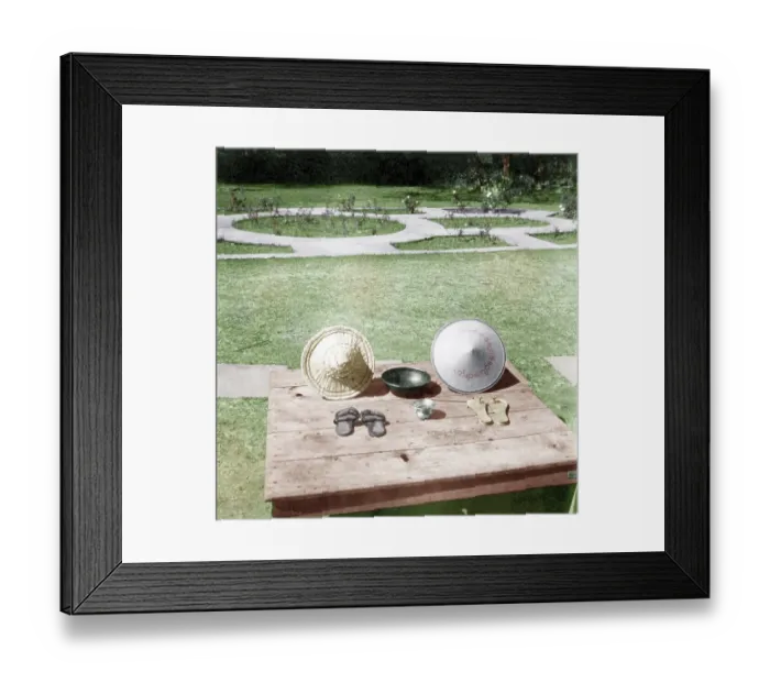 Framed Print : Hats, chappals and sandals of Mahatma Gandhi, India, Asia, 1948, Asia Framed Print : Hats, chappals and sandals of Mahatma Gandhi, India, Asia, 1948, Asia