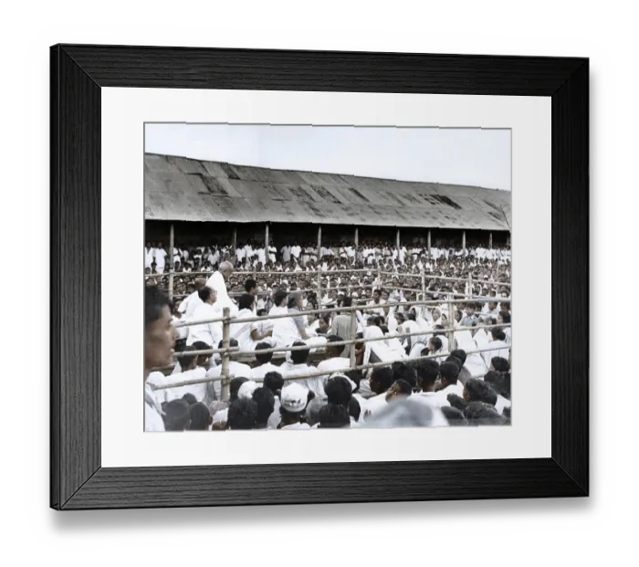 Framed Print : Mahatma Gandhi at meeting after Hindu Muslim riots, East Bengal, India, Asia, November 1946, Asia