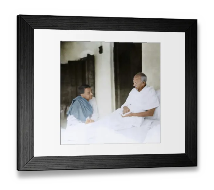 Framed Print : Mahatma Gandhi meeting Dr Sudhir Ghosh, Calcutta, West Bengal, India, Asia, November 1946, Asia Framed Print : Mahatma Gandhi meeting Dr Sudhir Ghosh, Calcutta, West Bengal, India, Asia, November 1946, Asia