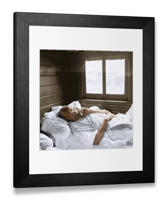 Framed Print : Mahatma Gandhi sleeping in train compartment, India, Asia, May 1946, Asia Framed Print : Mahatma Gandhi sleeping in train compartment, India, Asia, May 1946, Asia