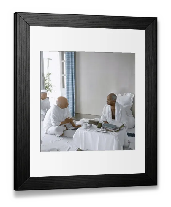 Framed Print : Mahatma Gandhi discussing with Sardar Vallabhbhai Patel, Birla House, Mumbai, Maharashtra, India, Asia, June 21, 1945, Asia