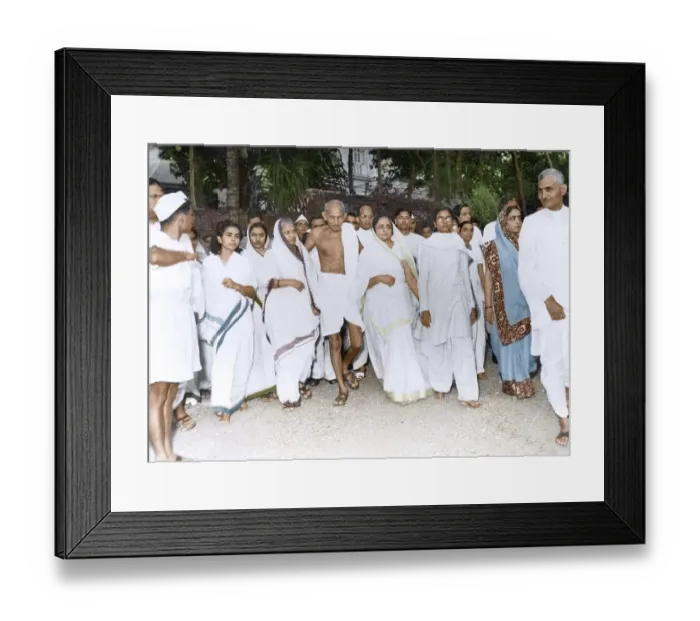 Framed Print : Mahatma Gandhi with associates at Birla House, Mumbai, Maharashtra, India, Asia, September 1944, Asia