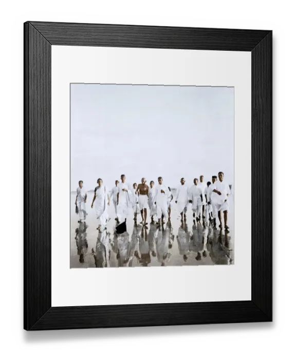 Framed Print : Mahatma Gandhi with associates on Juhu Beach, Mumbai, Maharashtra, India, Asia, May 1944, Asia
