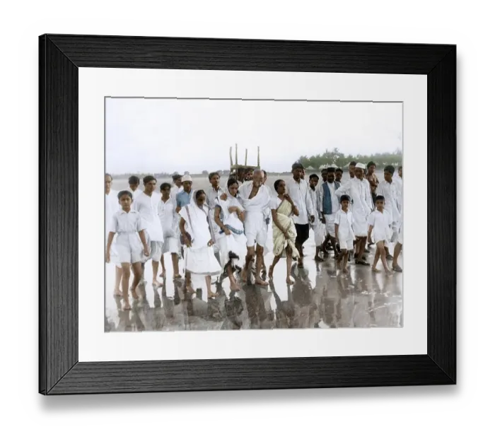 Framed Print : Mahatma Gandhi with associates on Juhu Beach, Mumbai, Maharashtra, India, Asia, May 1944, Asia