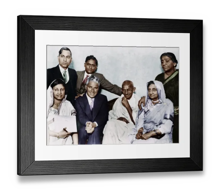 Framed Print : Mahatma Gandhi with Charlie Chaplin, London, England, September 22, 1931 Framed Print : Mahatma Gandhi with Charlie Chaplin, London, England, September 22, 1931