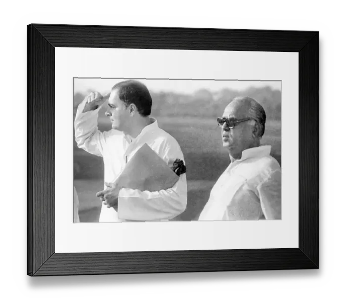 Framed Print : Rajiv Gandhi with Vasantdada Patil, Mumbai, Maharashtra, India, Asia, 1985, Asia