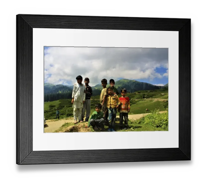 Framed Print : Kashmiri children, Kashmir, India, Asia
