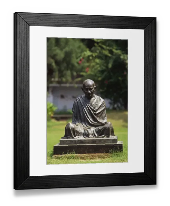 Framed Print : Mahatma Gandhi statue at Sabarmati Ashram, Ahmedabad, Gujarat, India, Asia