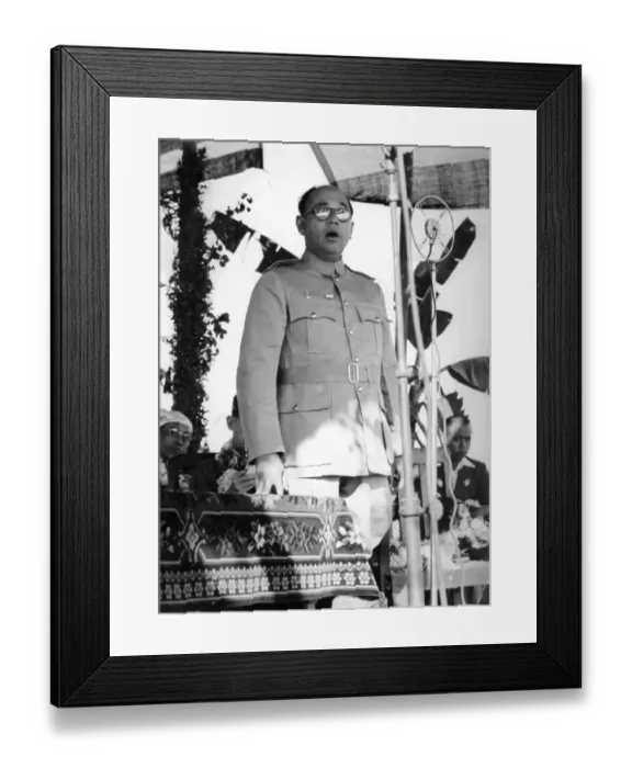 Framed Print : Indian freedom fighters, subhas chandra bose delivering speech, india, asia, 1943