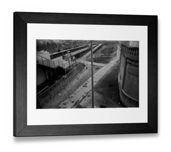 Framed Print : Germany, Berlin, 19 / 02 / 1992, Bornholmer Strasse S-Bahn station, platform, Europe